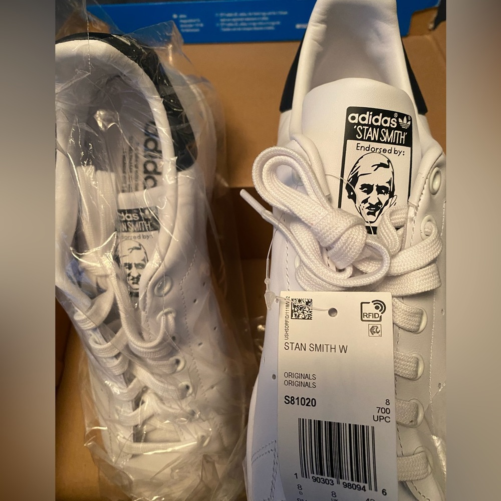 adidas - Stan Smith - white w/blue